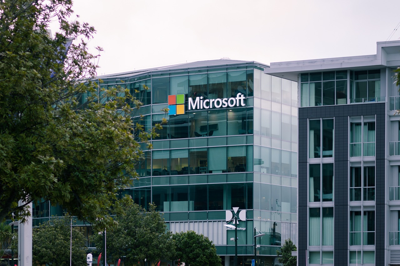 Microsoft anuncia nova rodada de demissões e reorganiza sua divisão Xbox
